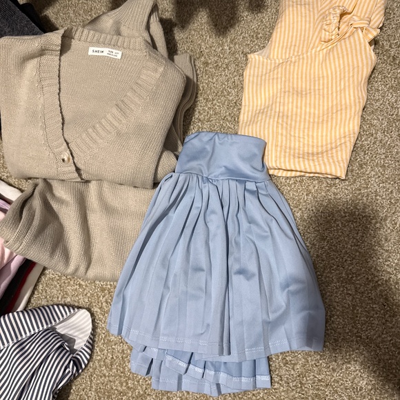 *BUNDLE* Girls L-XL over 30 Items - Picture 2 of 12